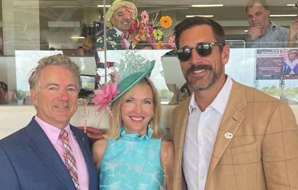 Jets' QB Aaron Rodgers Meets U.S. Senator, Talks Horses' Names at Kentucky Derby