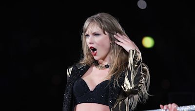 Fans Think Taylor Swift Played a Show With a Hickey Right After Seeing Travis Kelce