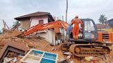 Old building collapses in Kodagu; 6 people rescued - Star of Mysore