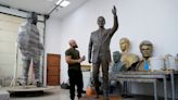 Statue to Tony Blair honours "Tonibler" cult in Kosovo