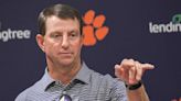 A guess at which Clemson quarterback will Notre Dame face in two weeks