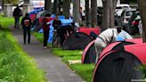 Imigrantes dormem na rua em meio à crise na Irlanda