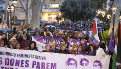 Xateba convoca una vigilia en contra de la violencia de género ante el Ayuntamiento de Xàtiva el jueves 25