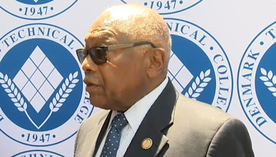 Until the wheels fall off: Clyburn says he's "riding with Biden"