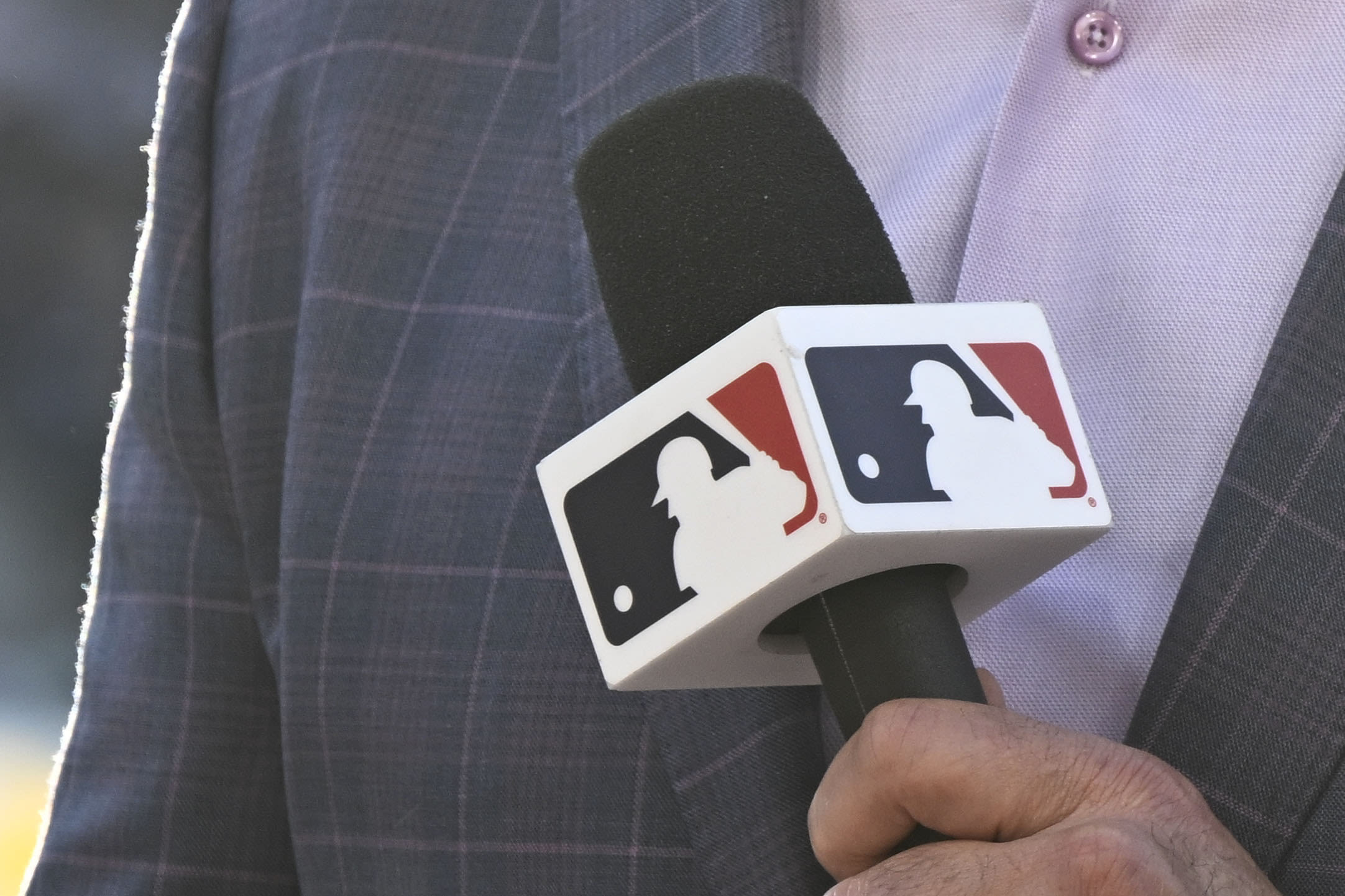 Shaikin: An NFL trial kicks off today. Here's how it could impact baseball's streaming future