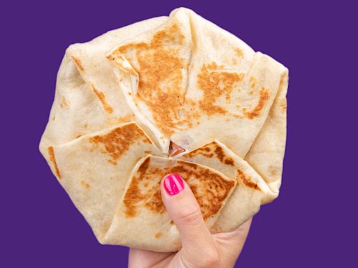 What Goes Into Taco Bell's Iconic Breakfast Crunchwraps?