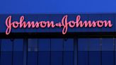 Víctimas de cáncer demandan a Johnson & Johnson por quiebras “fraudulentas” - La Tercera