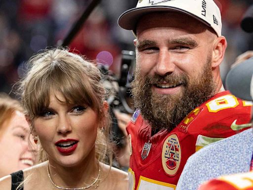 Travis Kelce Spent ‘Every Minute He Could’ with Taylor Swift Before NFL Season: ‘They’re So in Love’ (Source)