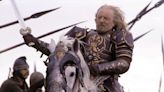 “¡Cabalguen hacia la ruina y el fin del mundo!”: Murió Bernard Hill, el rey Théoden