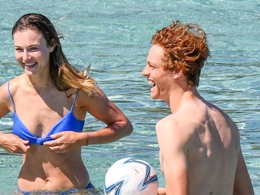 Tennis Couple Jannik Sinner & Anna Kalinskaya Enjoy a Beach Day in Italy – New Photos!