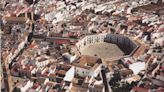 Una de las plazas más extrañas de España se encuentra en un pueblo de Córdoba