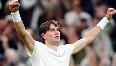 Jack Draper provides the thrills after taking Andy Murray’s Centre Court spot