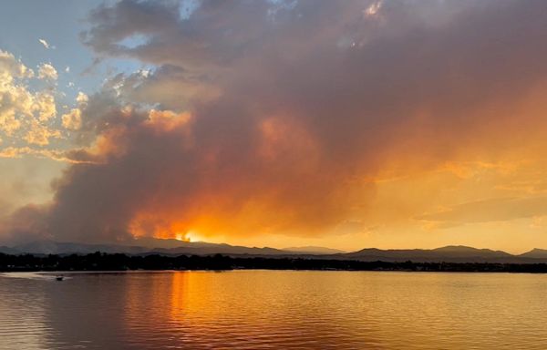 Western wildfires latest: 1 dead in new Colorado blaze as containment expanded on huge California fire