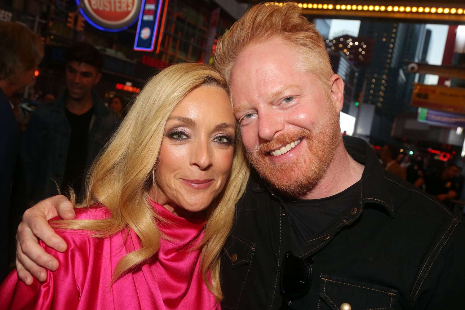 Jesse Tyler Ferguson Recalls Jane Krakowski Recognizing Him as Her Starbucks Barista: 'This Is Where I Know You From?'