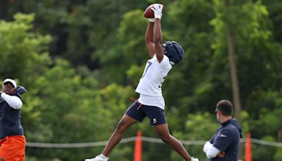 Chicago Bears training camp report: Teven Jenkins is striving for a new contract while DeMarcus Walker is embracing his opportunity