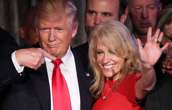 Kellyanne Conway's Donald Trump crowd size claim sparks jokes, pushback