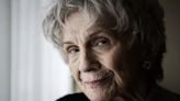 Alice Munro y el pacto de silencio de un abuso sexual: “Imposible leerla de la misma manera” - La Tercera