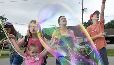 Photos: Nederland's Bubble Party was "foamtastic" fun