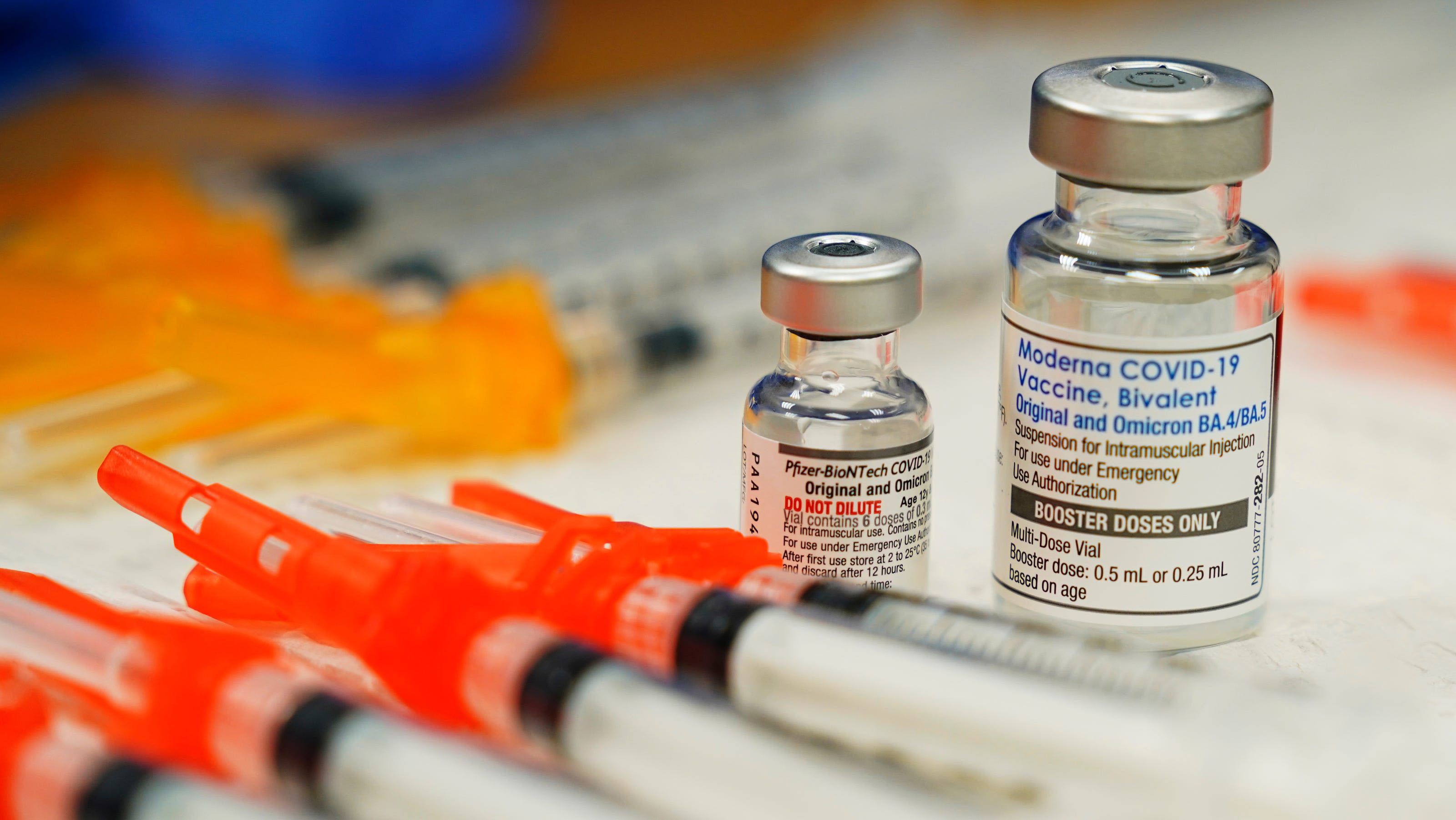 FDA advisers urge targeting JN.1 strain in recipe for fall's COVID vaccines