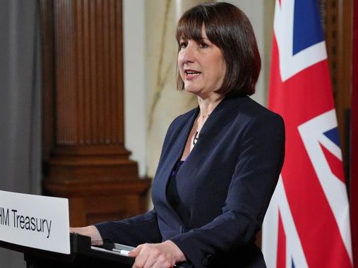 Chancellor Rachel Reeves pledges to 'fix' economy - as expert says 'black hole' matches Tory tax cuts