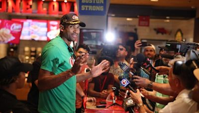 Al Horford swarmed by hundreds of Celtics fans during appearance at Raising Cane’s