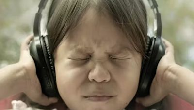 Noise-cancelling headphones, earplugs and earmuffs – do they really help neurodivergent people? - EconoTimes