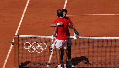 Rafael Nadal slams Novak Djokovic's choice to stay in a hotel