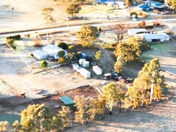 Damaging wind and rain lash Victoria overnight with snow flurries reported in NSW