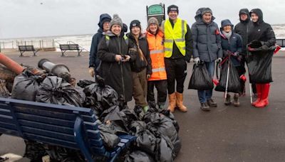 Man With Unyielding Depression Starts Picking Up Litter–And Helps Clear 13 Tons of Trash with Family and Strangers