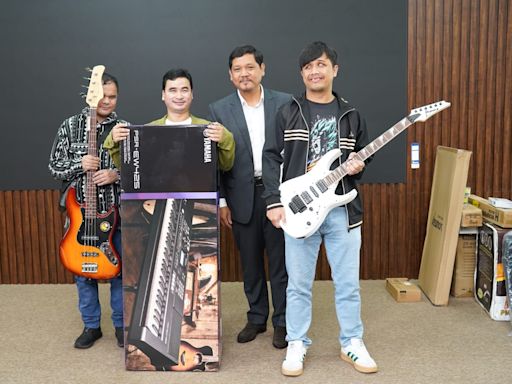 Meghalaya's popular band of visually impaired musicians gets musical instruments from CM - The Shillong Times