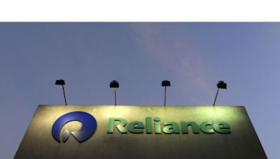 Reliance Profit Misses Forecast Weighed Down by Energy Units