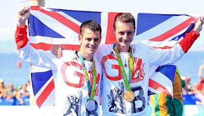 Why aren't Jonny and Alistair Brownlee competing at the Paris Olympics?