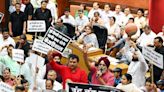 Protests by BJP members mar MCD House meet, no discussion on parking fee