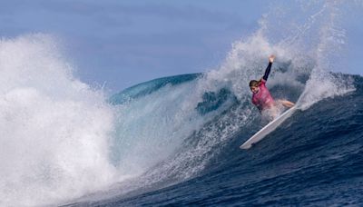 Caroline Marks makes way into surfing final four for second consecutive Olympics