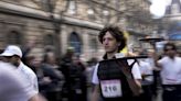 Fast food: Paris serves up unique waiters' race - RTHK