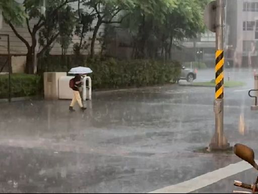 「凱米颱風」襲台！高雄暴雨狂瀉 路竹發布淹水一級警戒