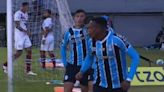 Grêmio vence e respira, e afunda Fluminense no Brasileirão