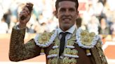 El matador español Talavante torea en la feria mexicana de San Marcos