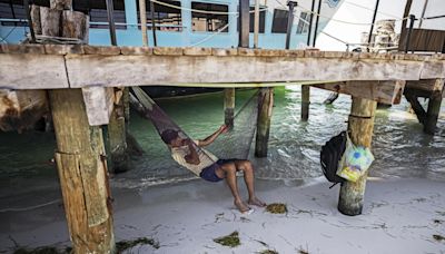 La vida sin playa de un barrio obrero de Cancún