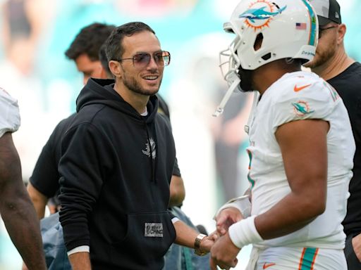 Dolphins’ McDaniel addresses Tua’s absence from offseason workouts, offers updates on Phillips, Chubb, joint practices