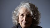 Perto dos 80 anos, Irene Ravache diz que é transgressor não fazer intervenções estéticas: 'Não mexi no meu rosto'