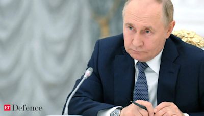 Vladimir Putin warns the United States of Cold War-style missile crisis