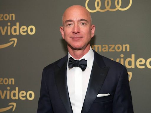 Here's How Much Jeff Bezos Is Worth Now As Amazon's Valuation Crosses $2 Trillion Threshold For First Time...