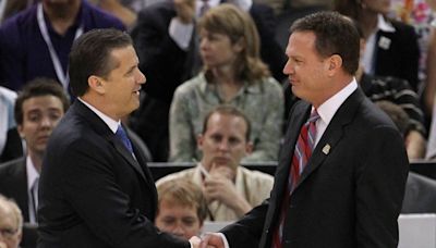 KU coach Bill Self, Arkansas’ John Calipari taking vastly different roster approaches