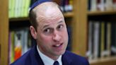 William condemns rise in antisemitism as he visits synagogue