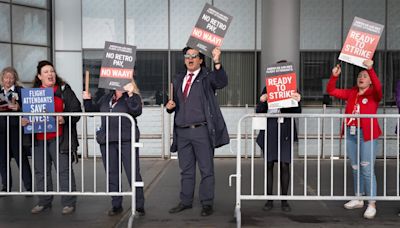 American Airlines flight attendants reject 17% raise, edge closer to strike