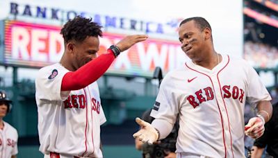 Devers hits double in 10th and Red Sox beat Seattle Mariners 3-2