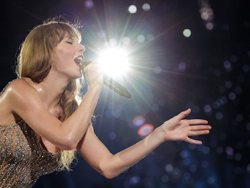 Tall Tales: church dedicates service to Taylor Swift