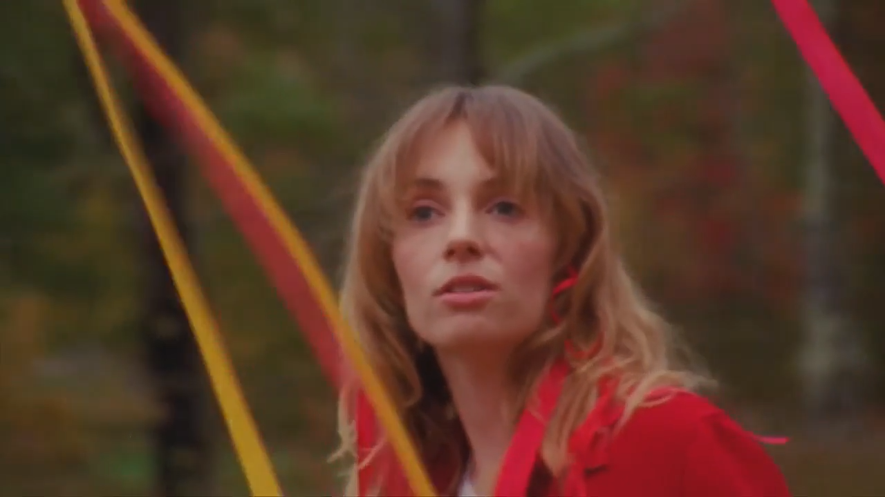 ‘Stranger Things’ actress Maya Hawke talks about complicated relationships on third album ‘Chaos Angel’ - WSVN 7News | Miami News, Weather, Sports | Fort Lauderdale