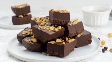 Keto Chocolate Peanut Butter Fudge Recipe